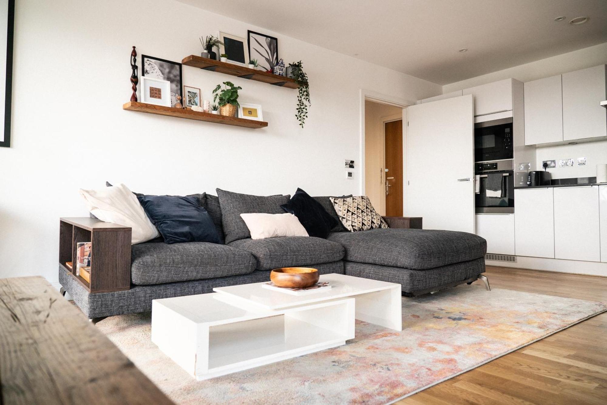 Stunning Riverside View Apartment, Near Canary Wharf & O2 Londra Exterior foto