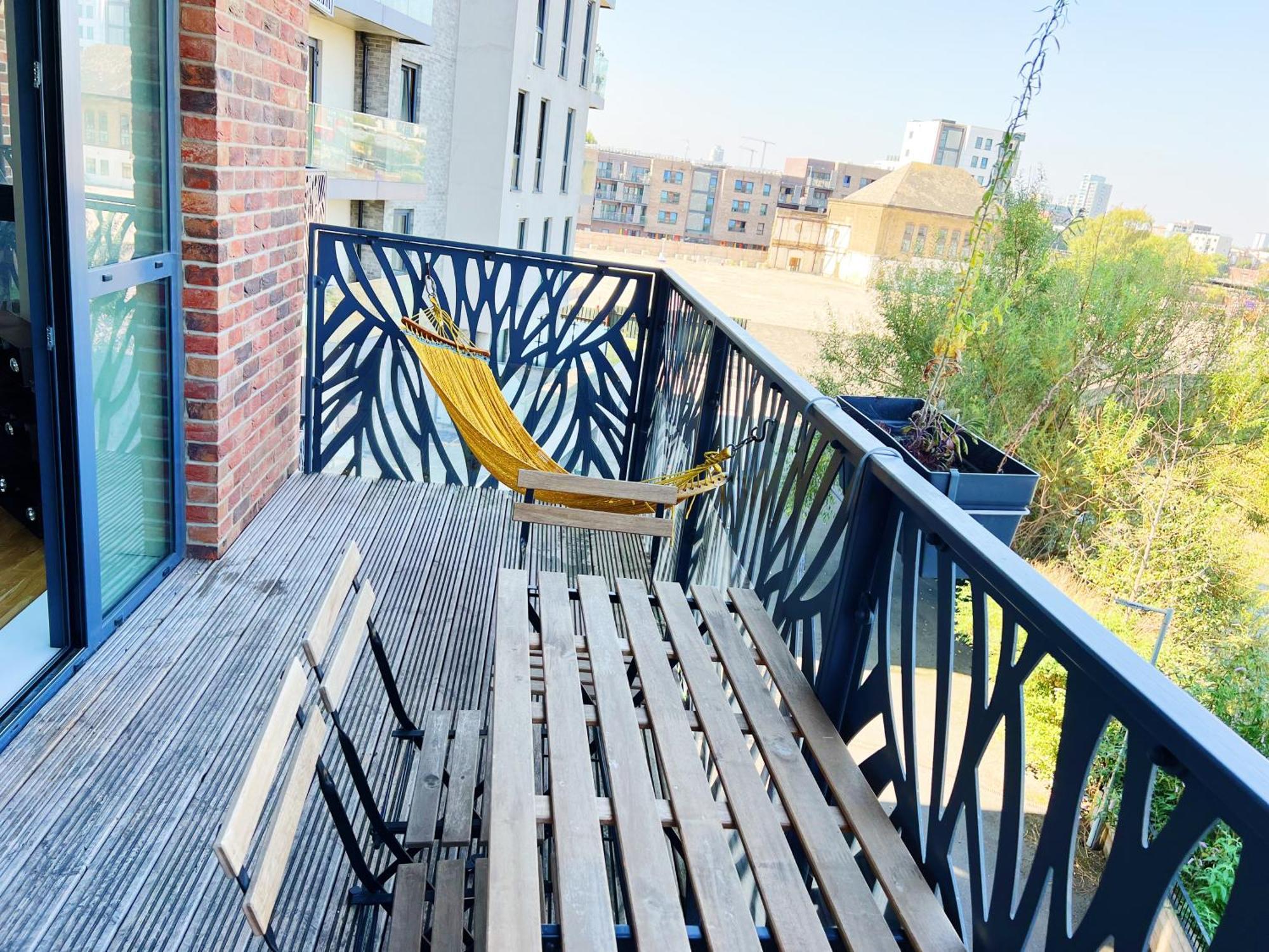 Stunning Riverside View Apartment, Near Canary Wharf & O2 Londra Exterior foto